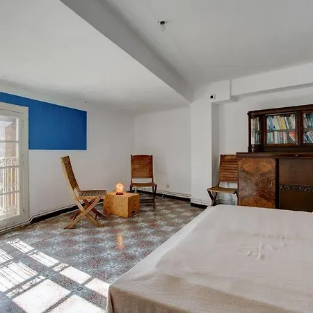 Stunning Medieval Getaway בית נופש *